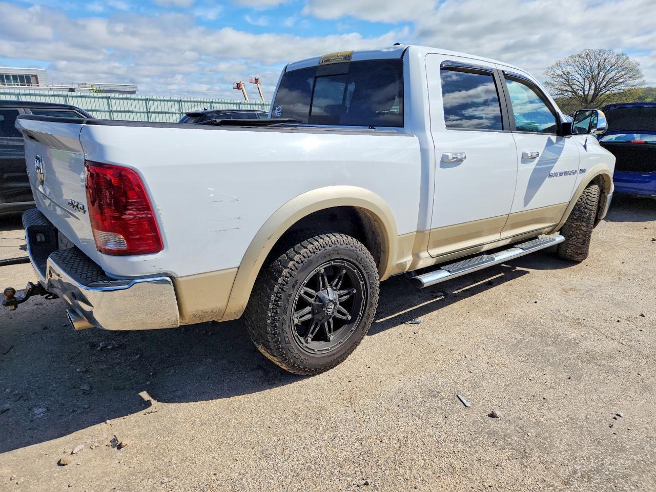 2011 Dodge Ram 1500 - Фото 3