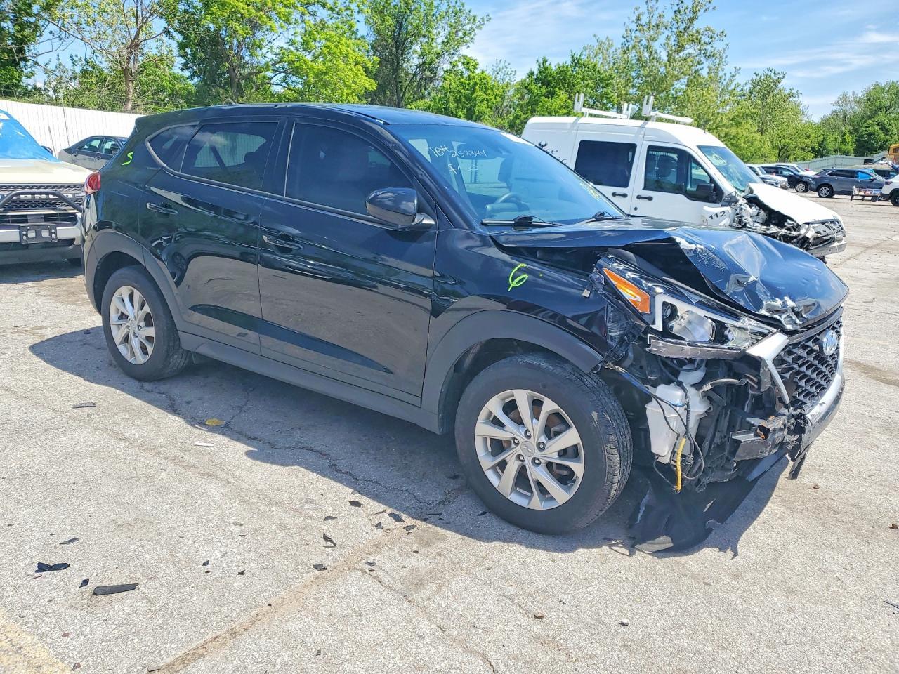 2021 Hyundai Tucson Se - Image 4