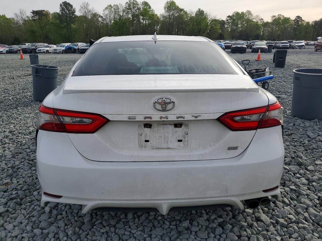 2018 Toyota Camry Se - Фото 6