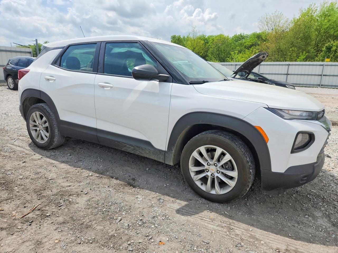 2022 Chevrolet Trailblazer Ls - Image 4