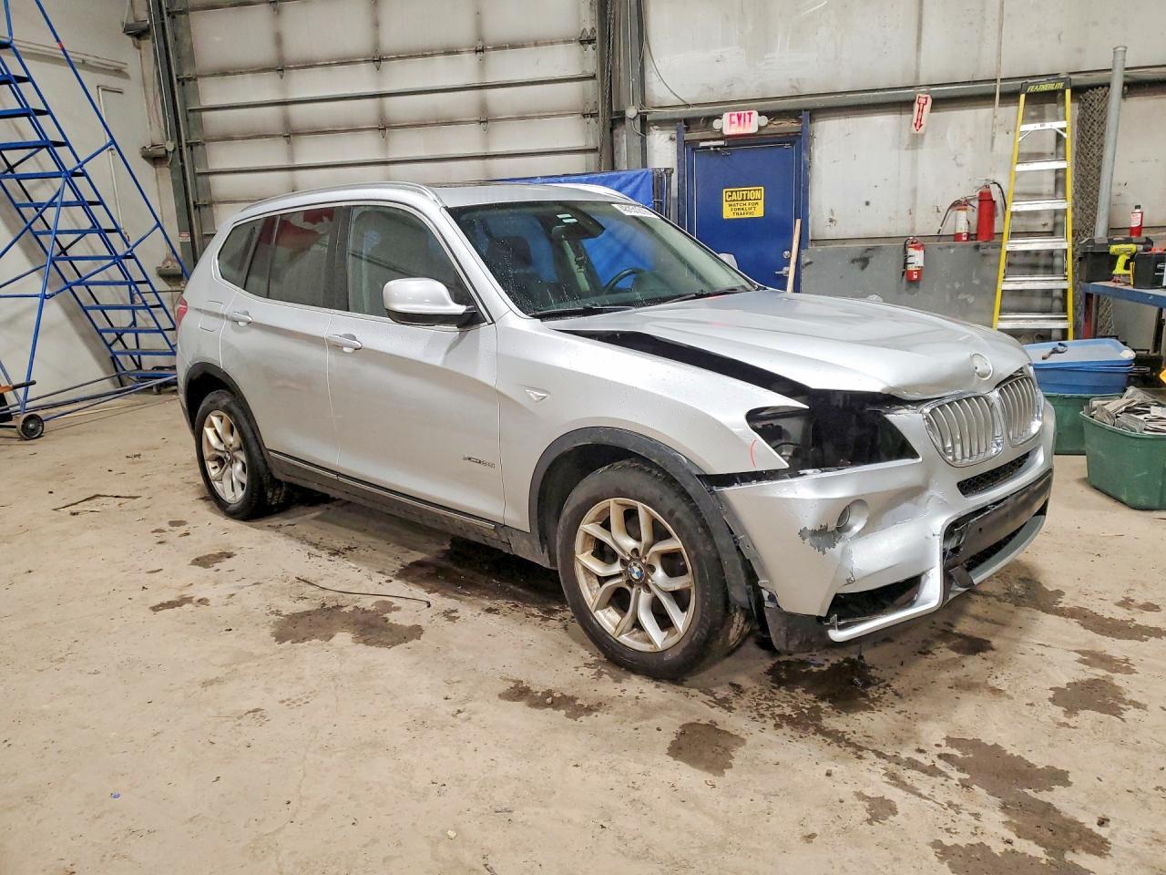 2011 BMW X3 xDrive28I - Фото 4