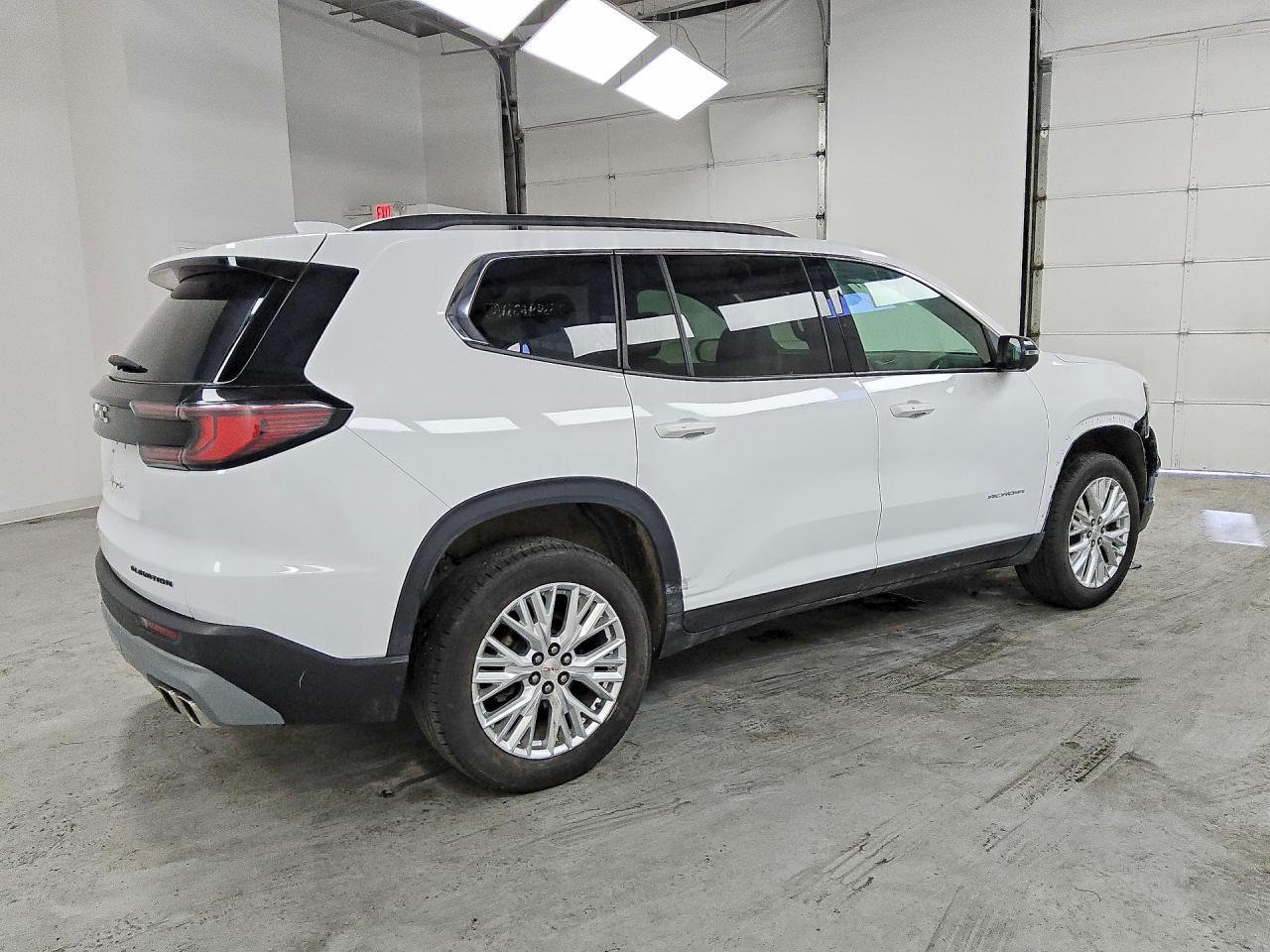 2024 GMC Acadia Uplevel - Фото 3