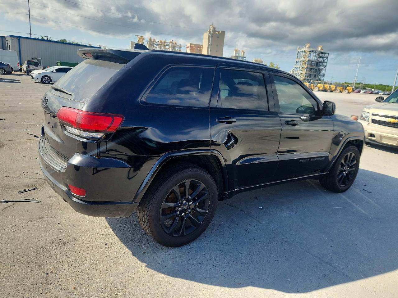 2021 Jeep Grand Cherokee Laredo - Фото 3