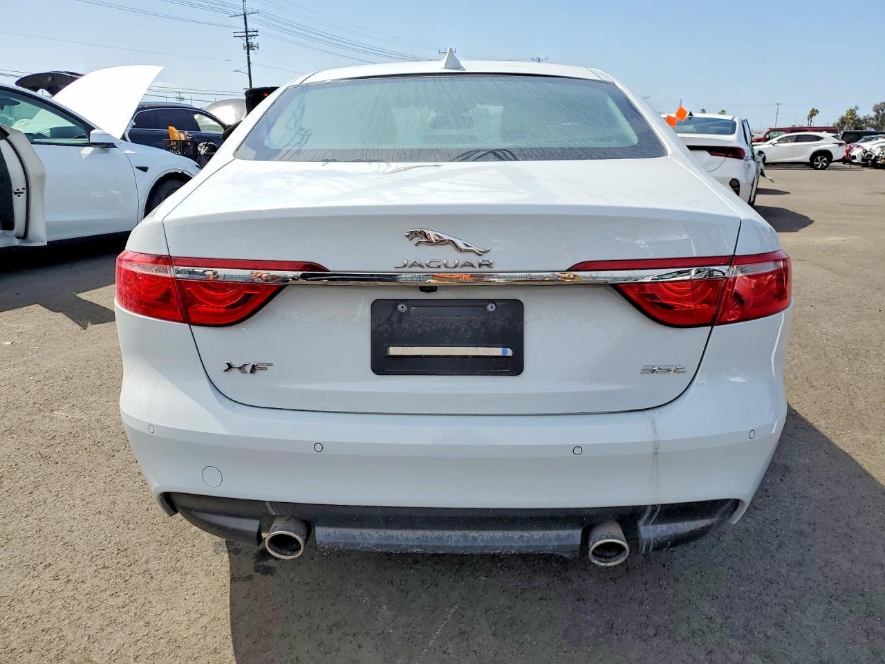 2016 Jaguar Xf Premium - Image 6
