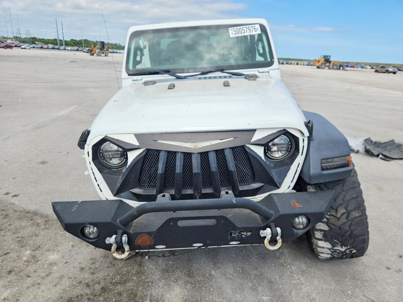 2020 Jeep Gladiator Sport - Image 5