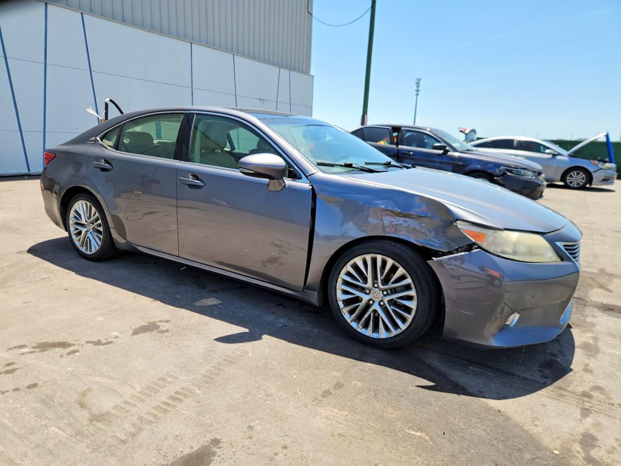2013 Lexus Es 350 - Image 4
