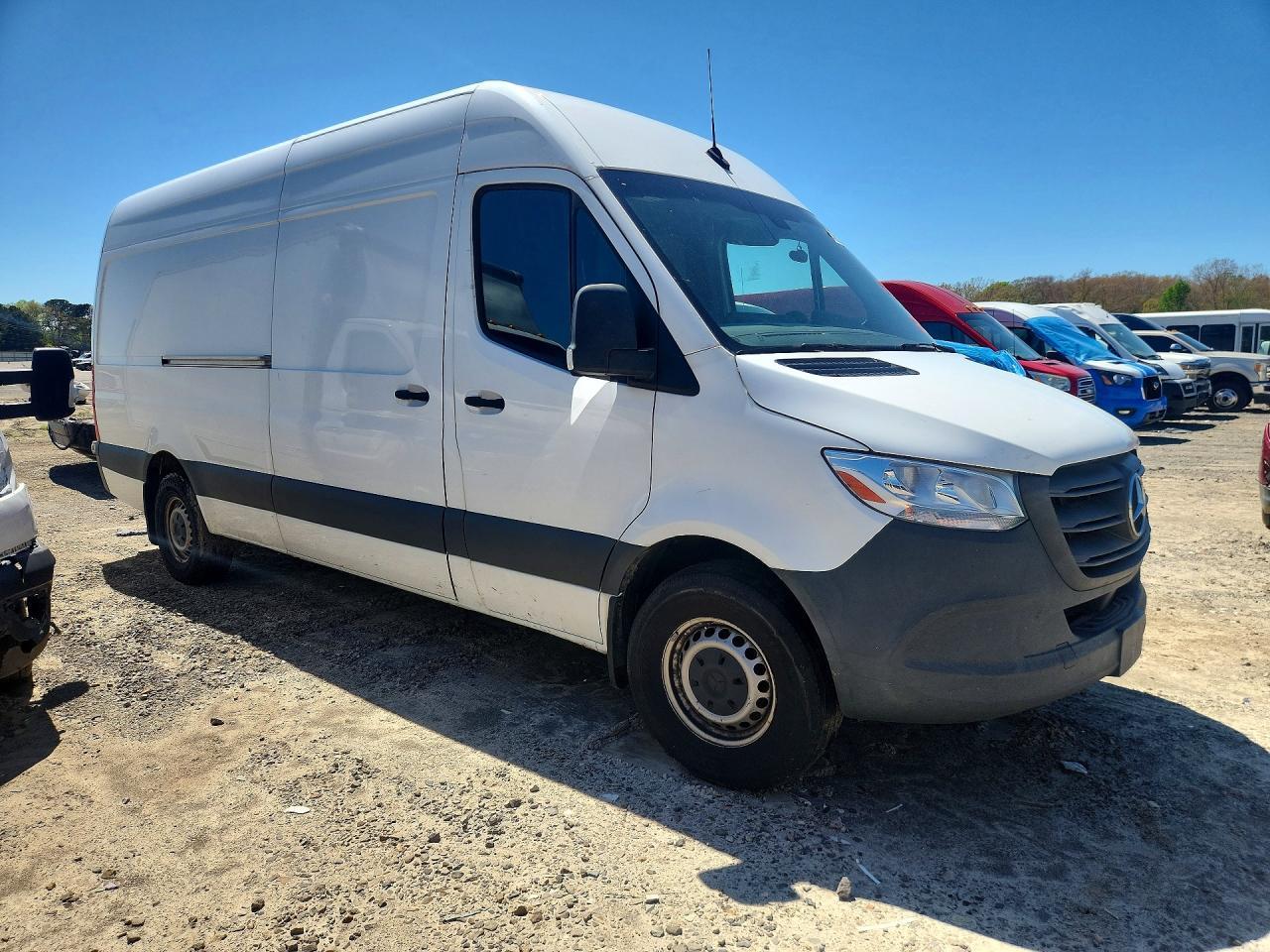 2022 Mercedes Benz Sprinter 2500 Delivery Van - Фото 4