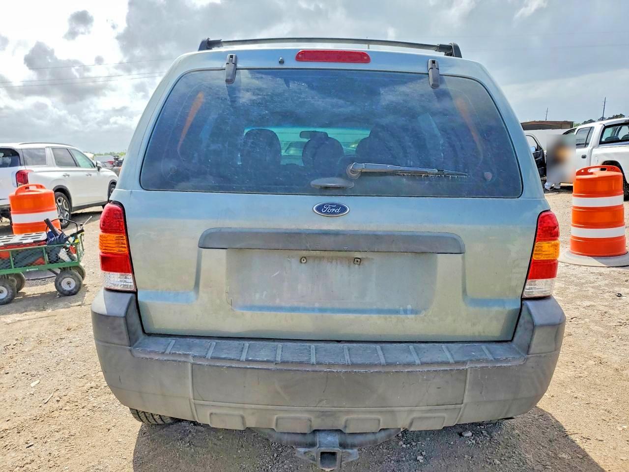 2006 Ford Escape Xls - Фото 6