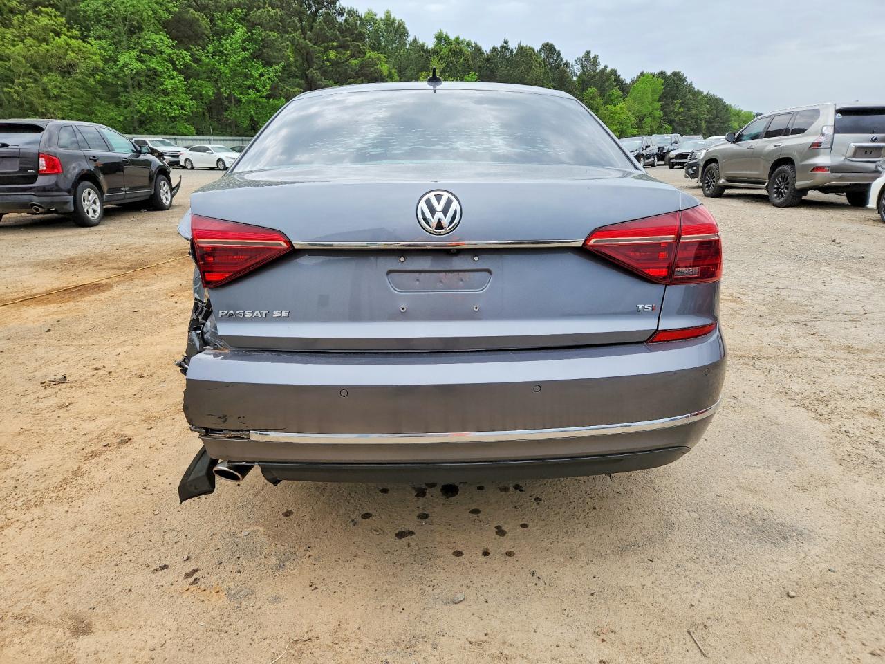 2018 Volkswagen Passat Se - Фото 6