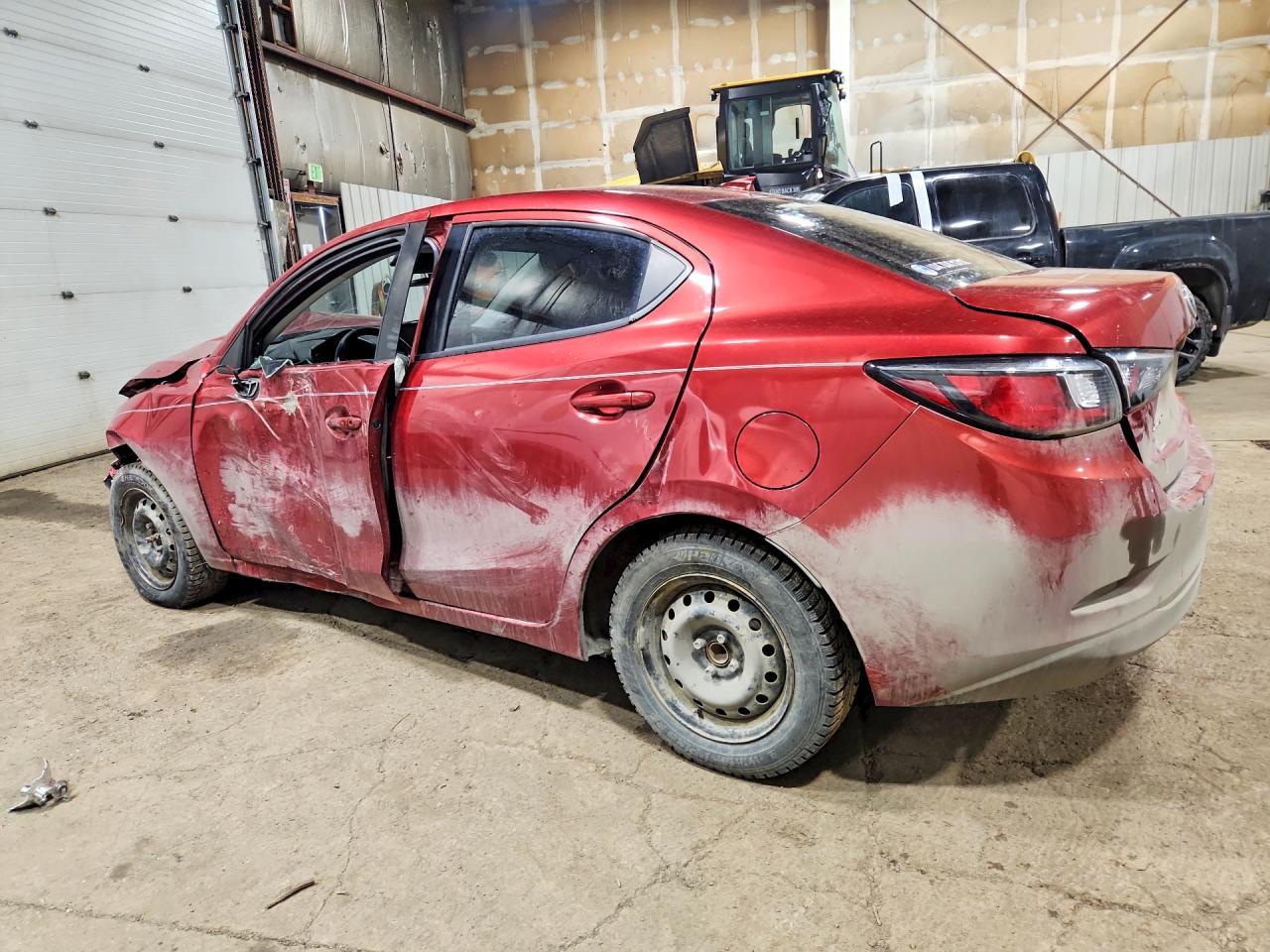 2019 Toyota Yaris L - Image 2