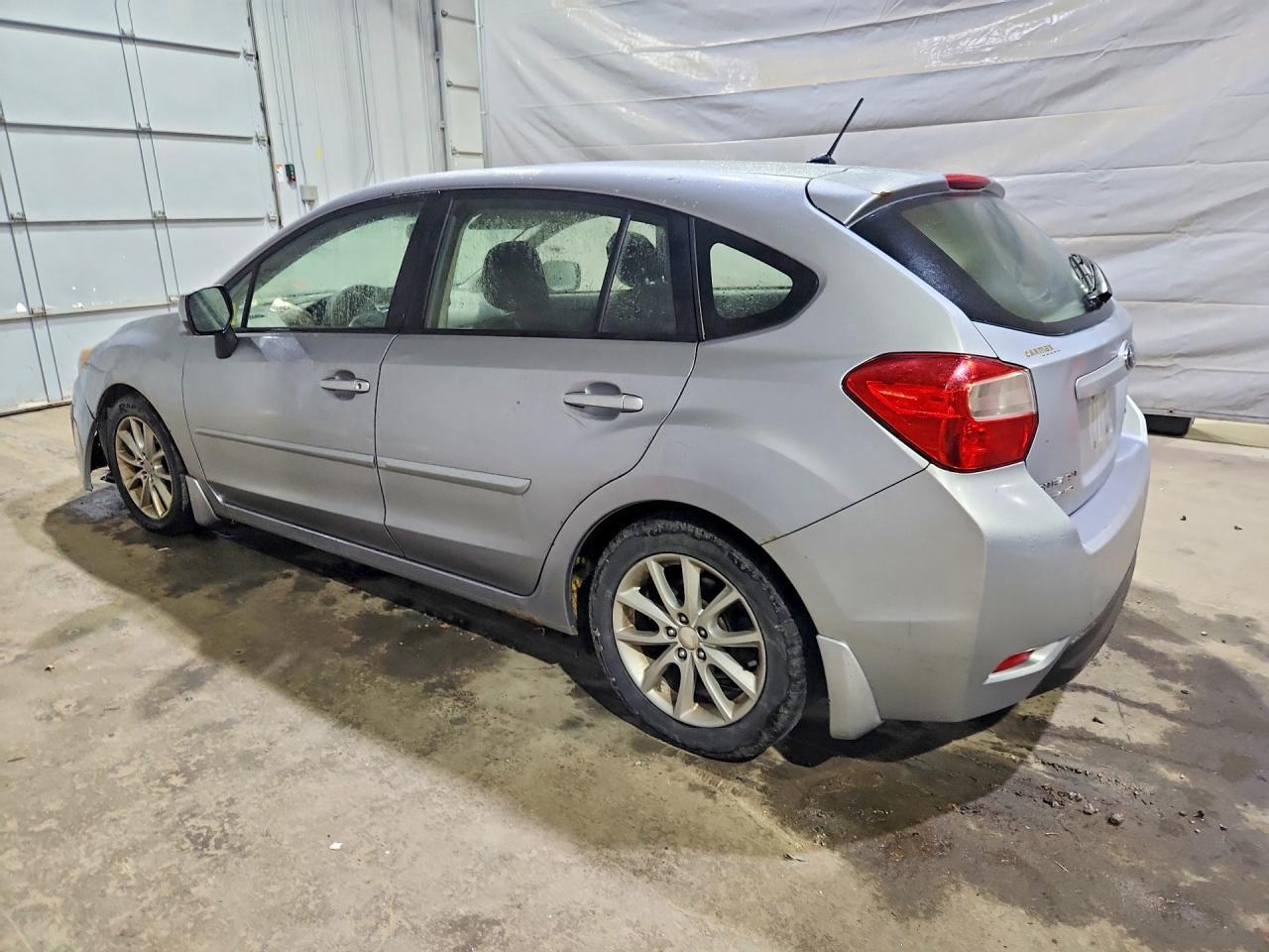 2014 Subaru Impreza Premium - Фото 2