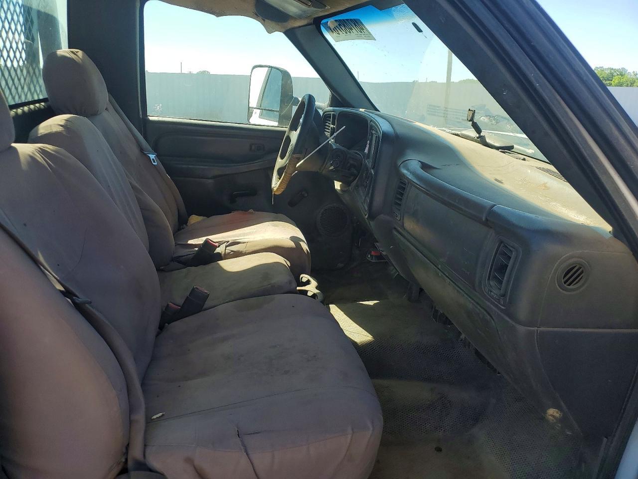 2005 Chevrolet Silverado Flatbed Truck - Фото 5