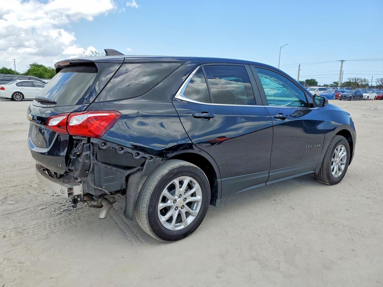 2021 Chevrolet Equinox Lt - Фото 3
