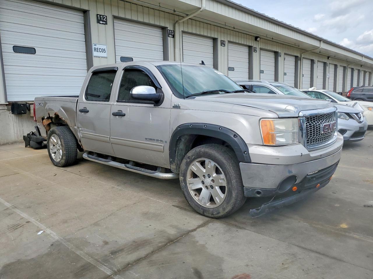 2008 GMC Sierra K1500 - Фото 4