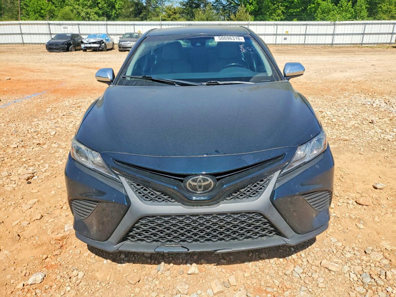 2019 Toyota Camry Se - Фото 5