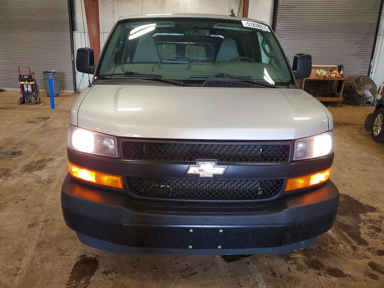 2021 Chevrolet Express G3500 Ls 6.6L V-8 Passenger - Image 5