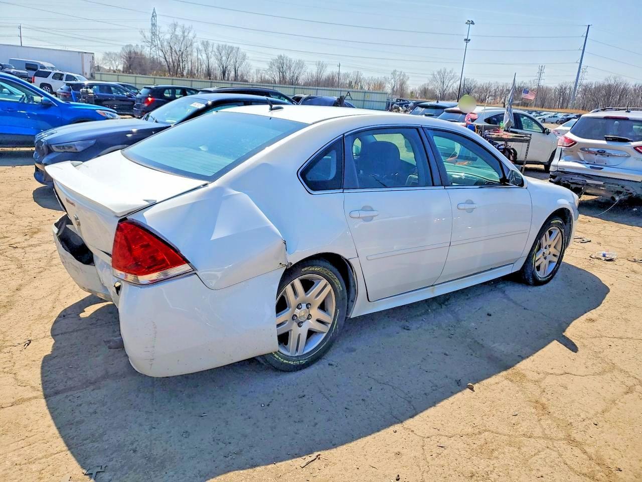 2012 Chevrolet Impala Lt - Image 3