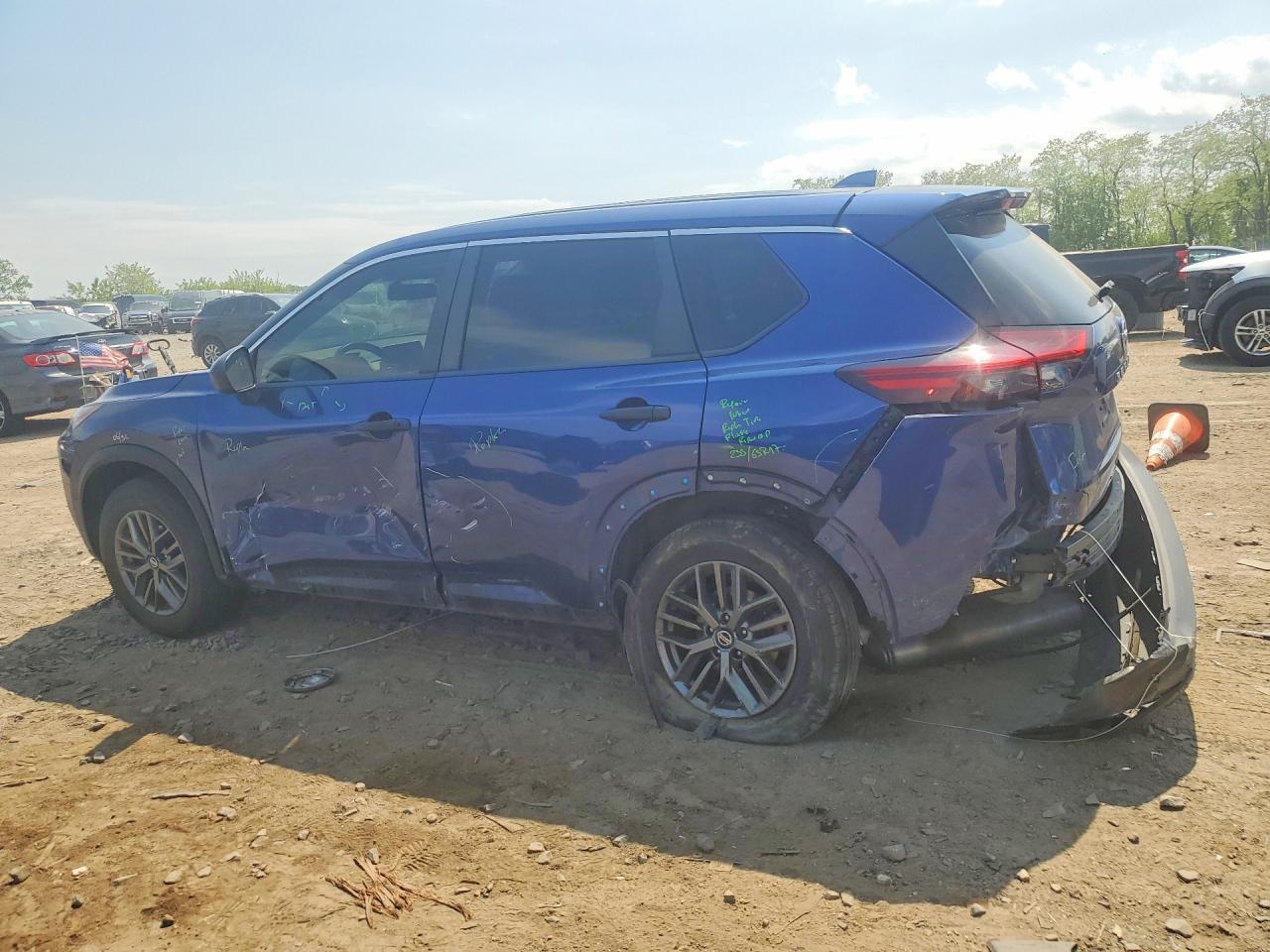 2021 Nissan Rogue S - Фото 2