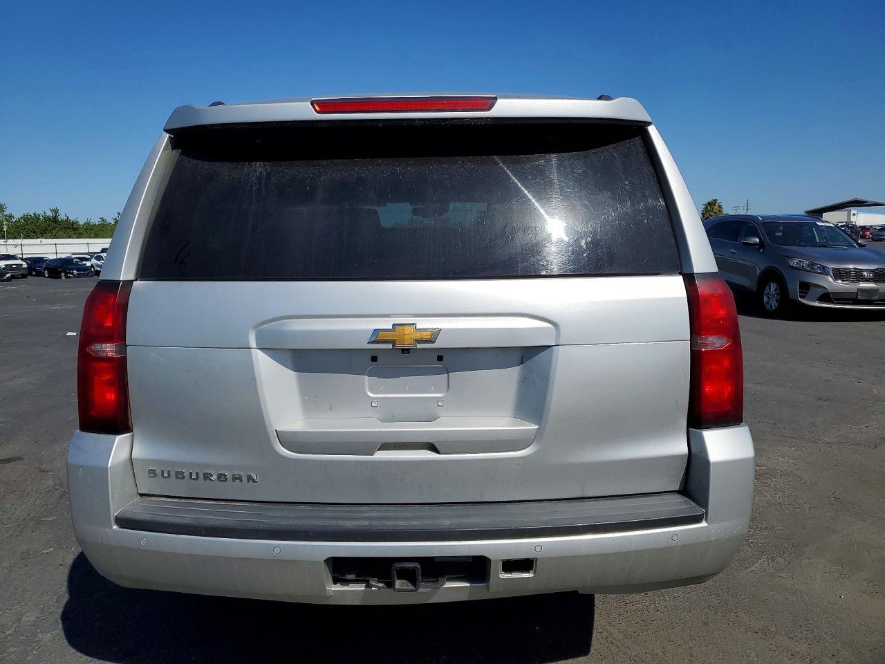 2020 Chevrolet Suburban Lt 1500 4Wd - Фото 6