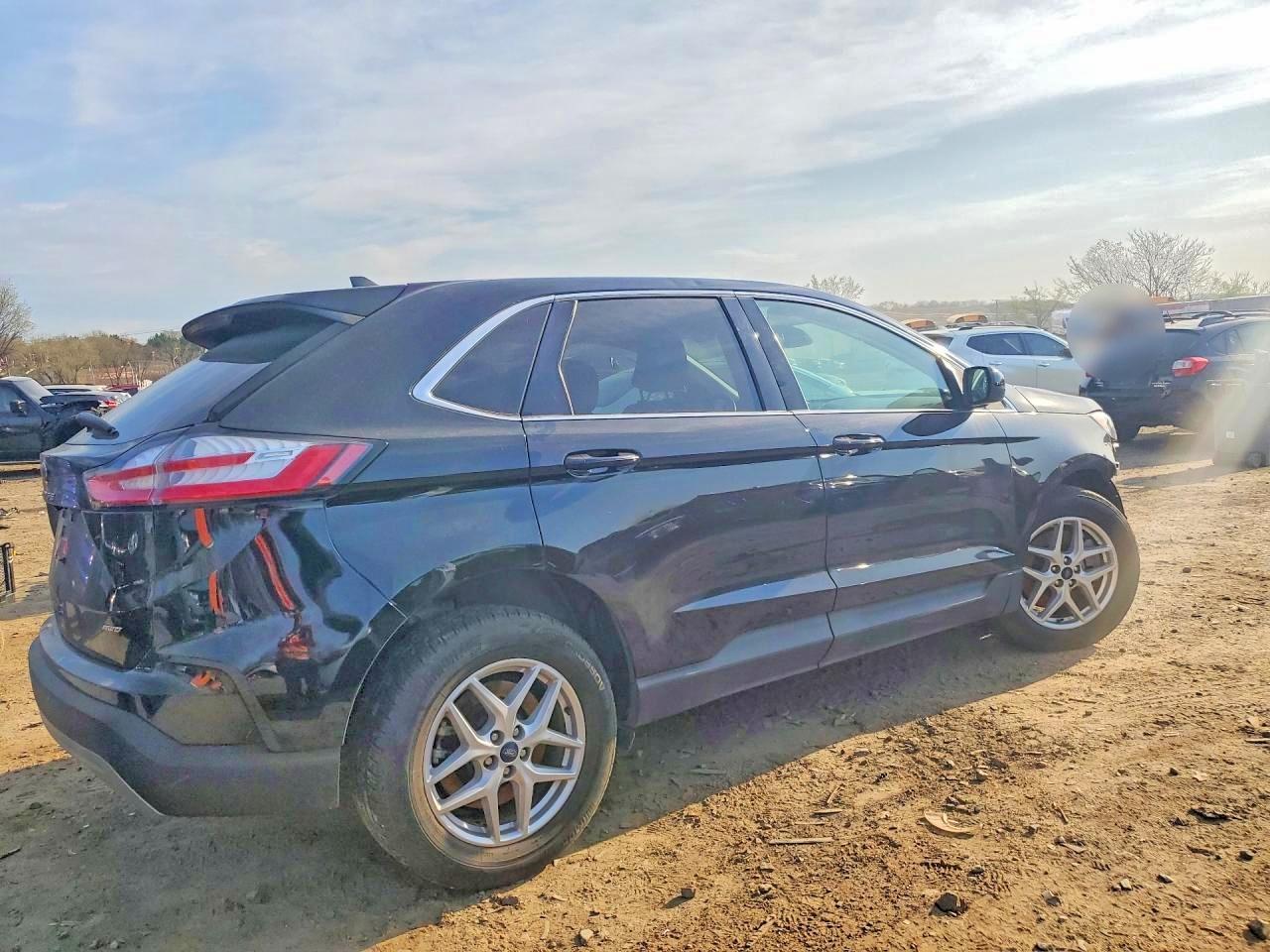 2022 Ford Edge Sel - Image 3