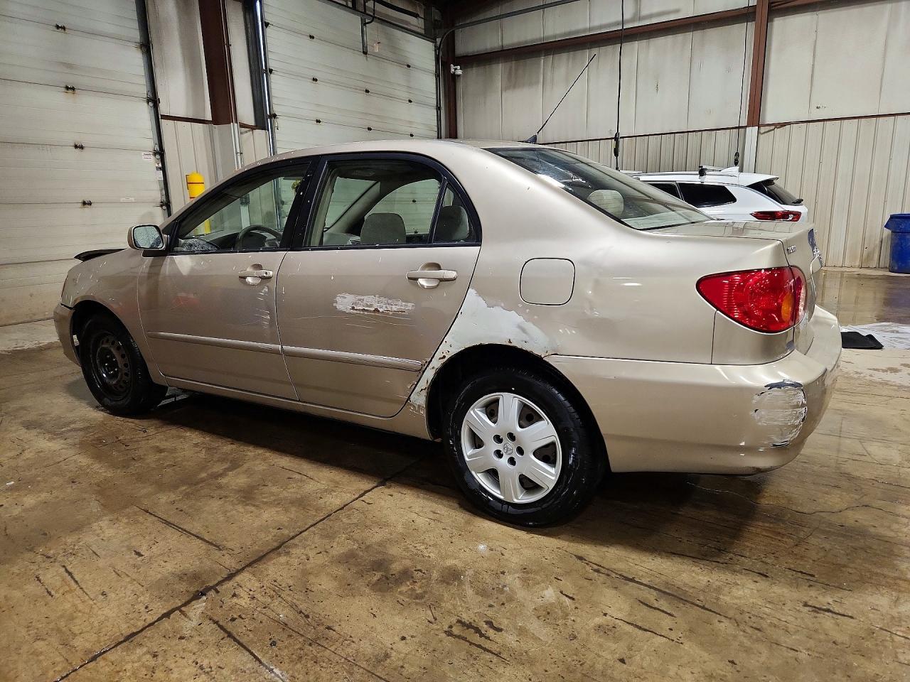 2004 Toyota Corolla Le - Image 2