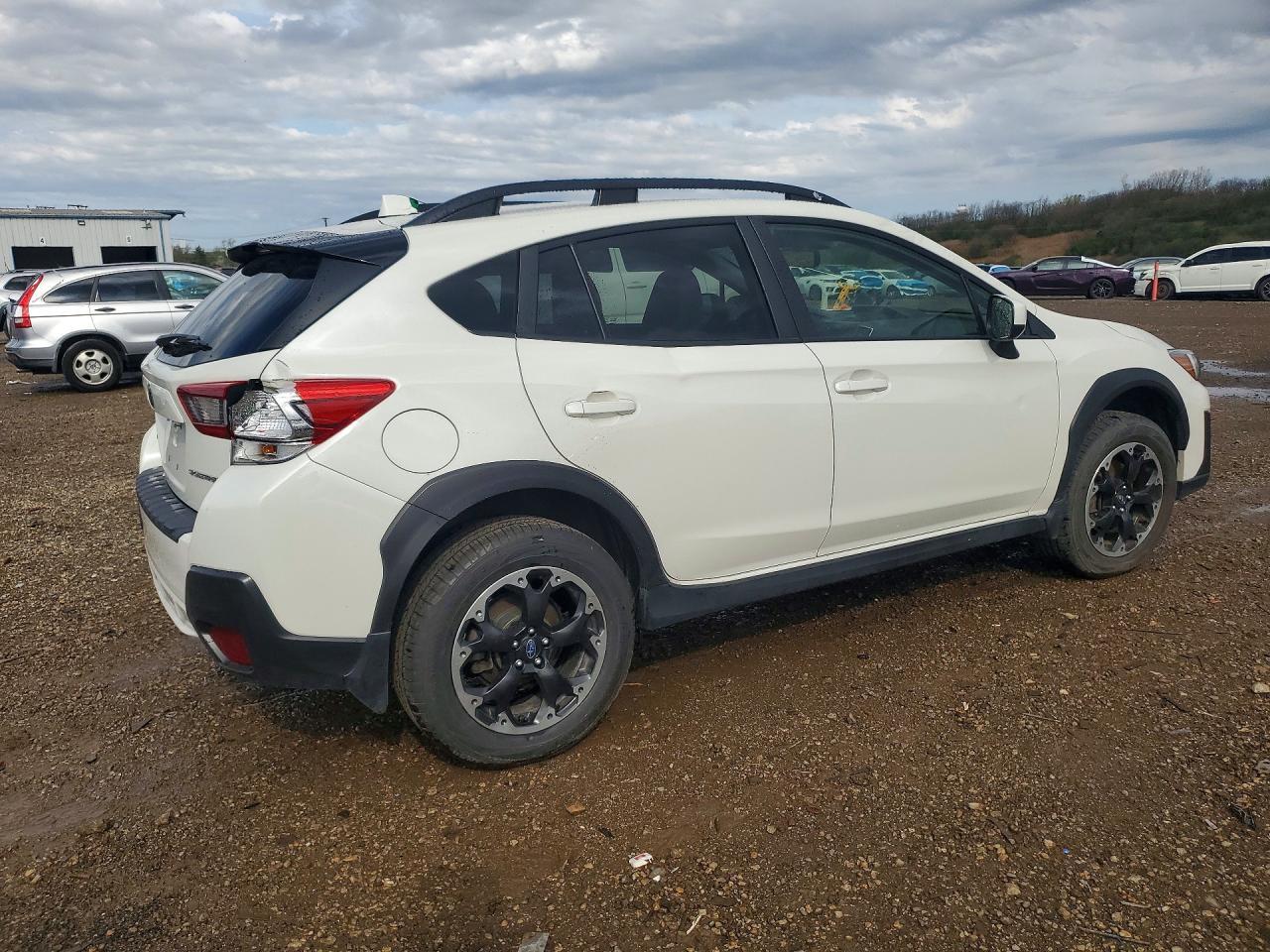 2023 Subaru Crosstrek Premium - Image 3
