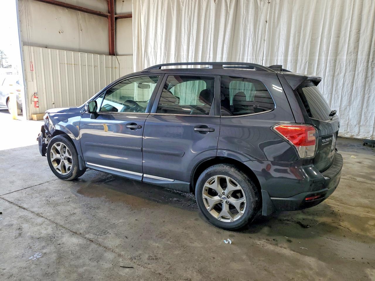 2017 Subaru Forester 2.5I Touring - Фото 2