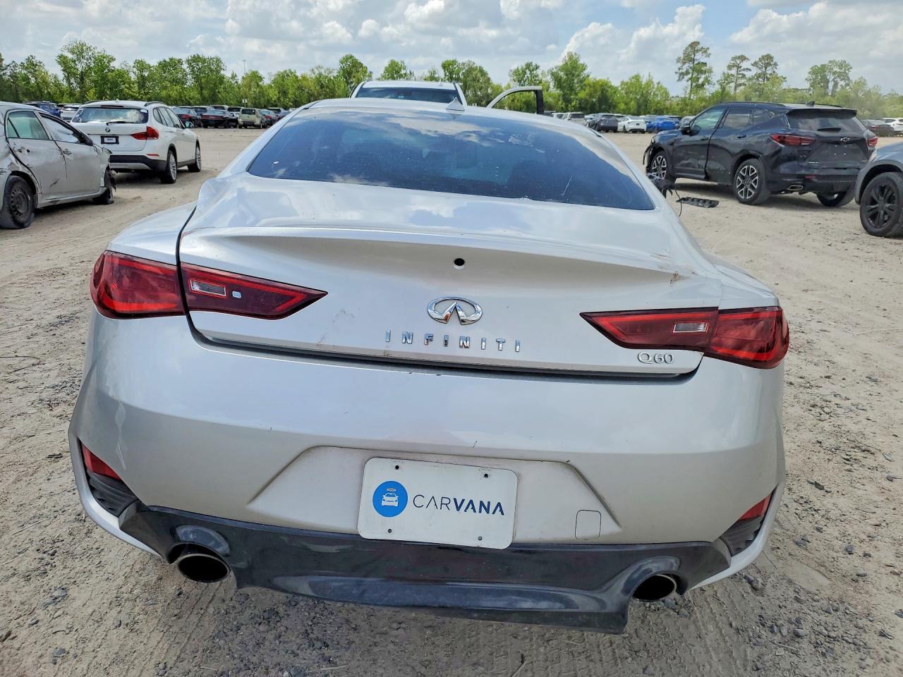 2017 Infiniti Q60 3.0T Premium - Фото 6