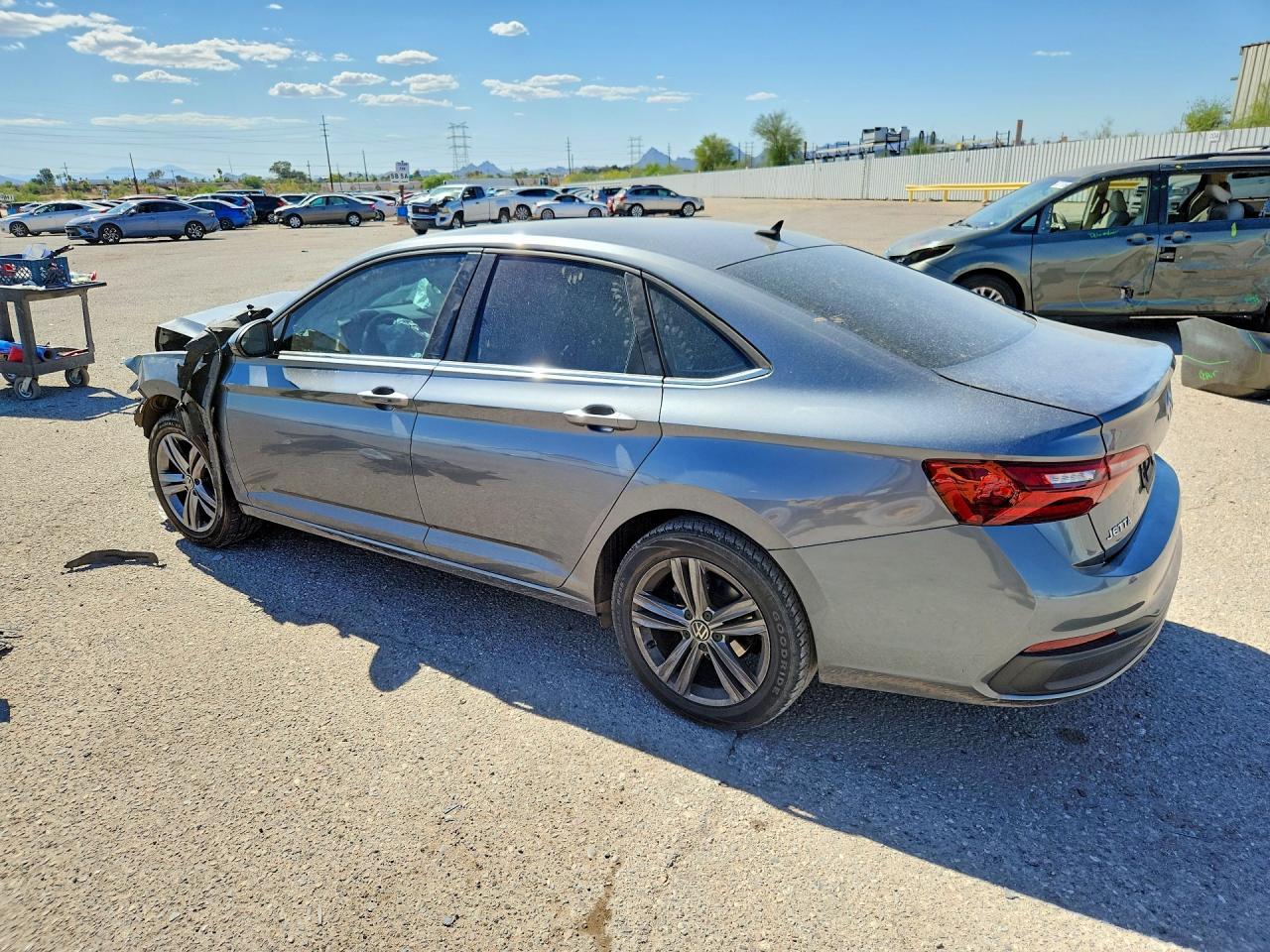 2022 Volkswagen Jetta Se - Image 2