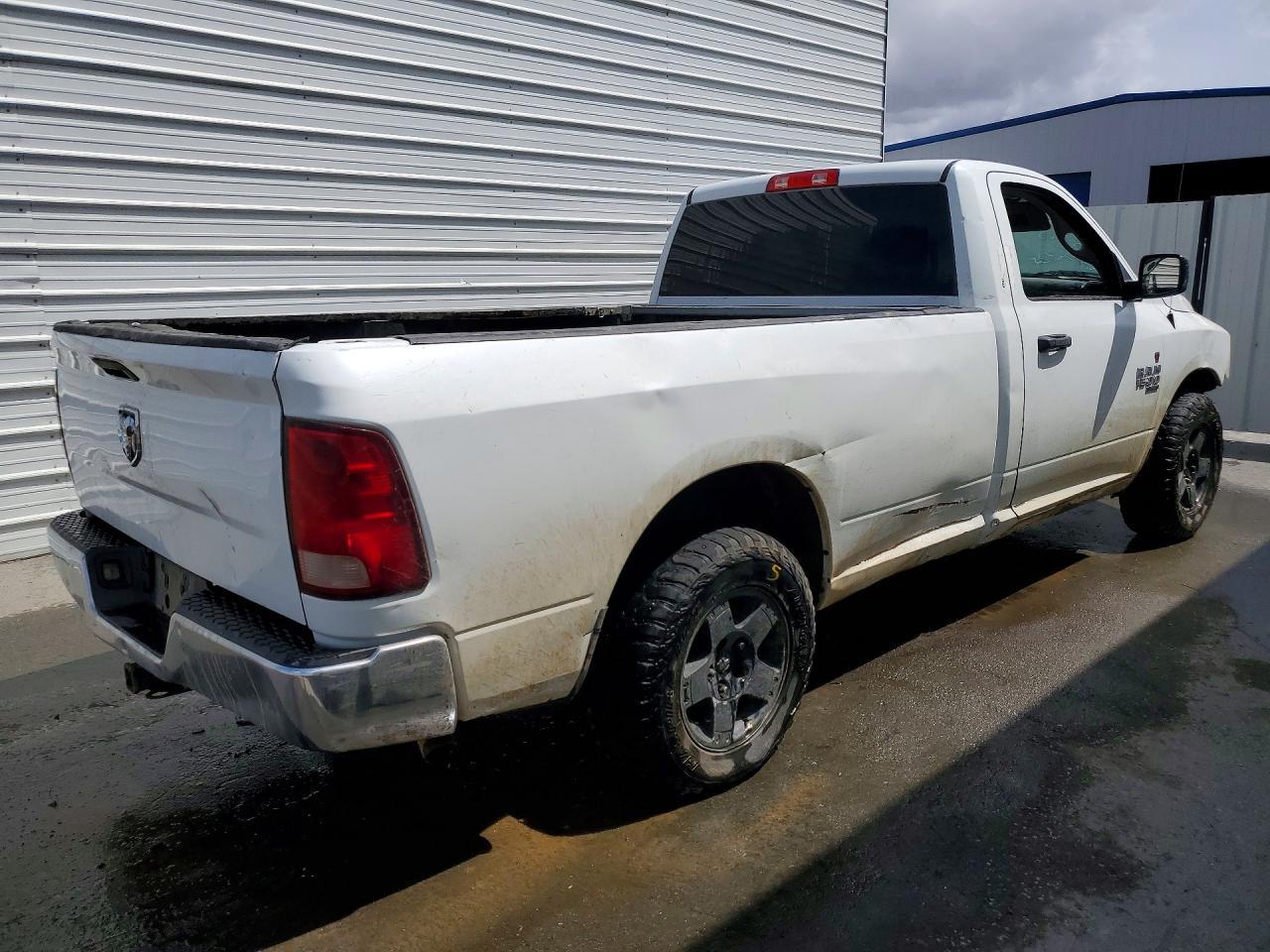 2022 Ram 1500 Classic Tradesman - Image 3