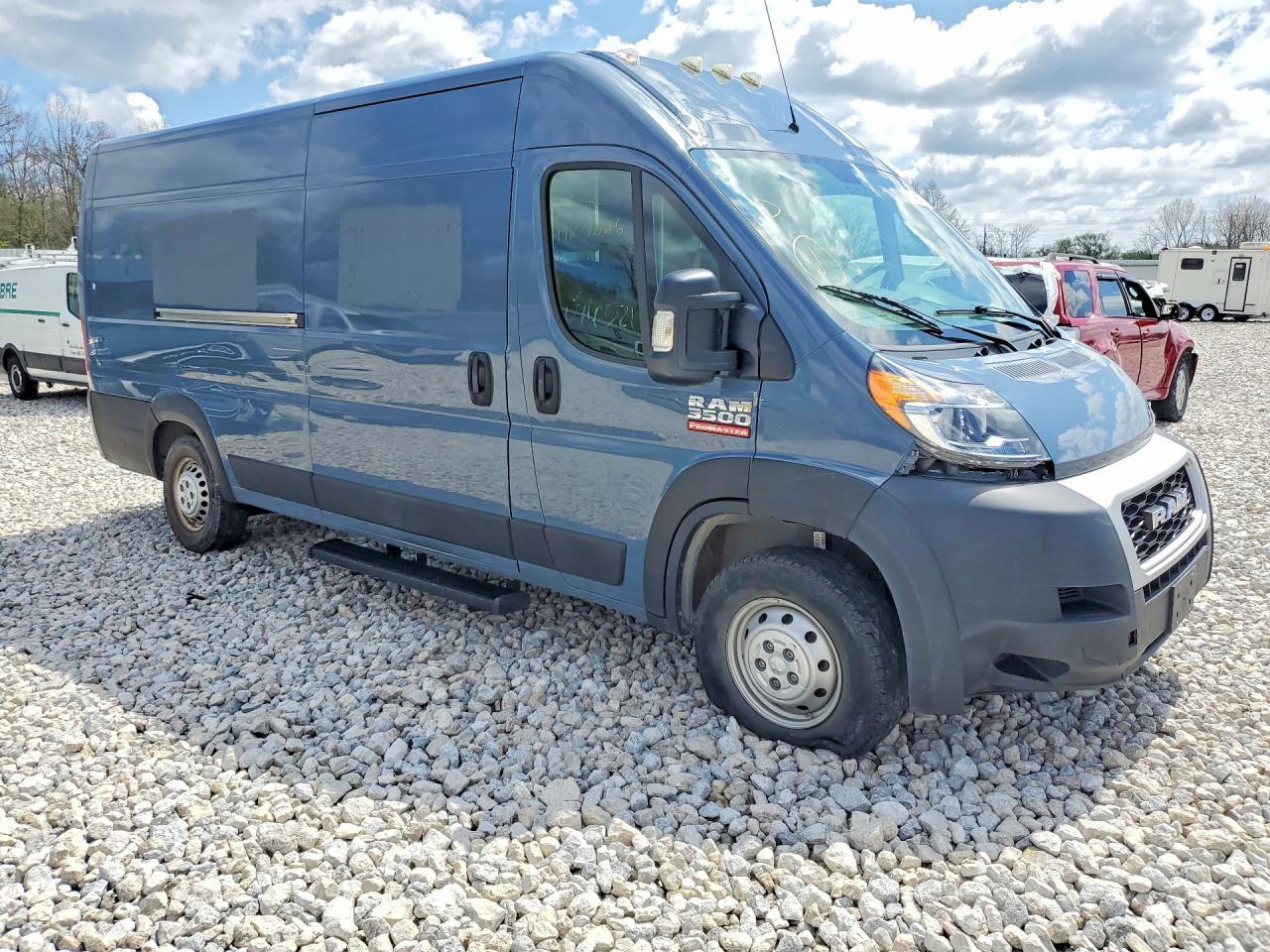 2020 Ram Promaster 3500 Delivery Van - Фото 4
