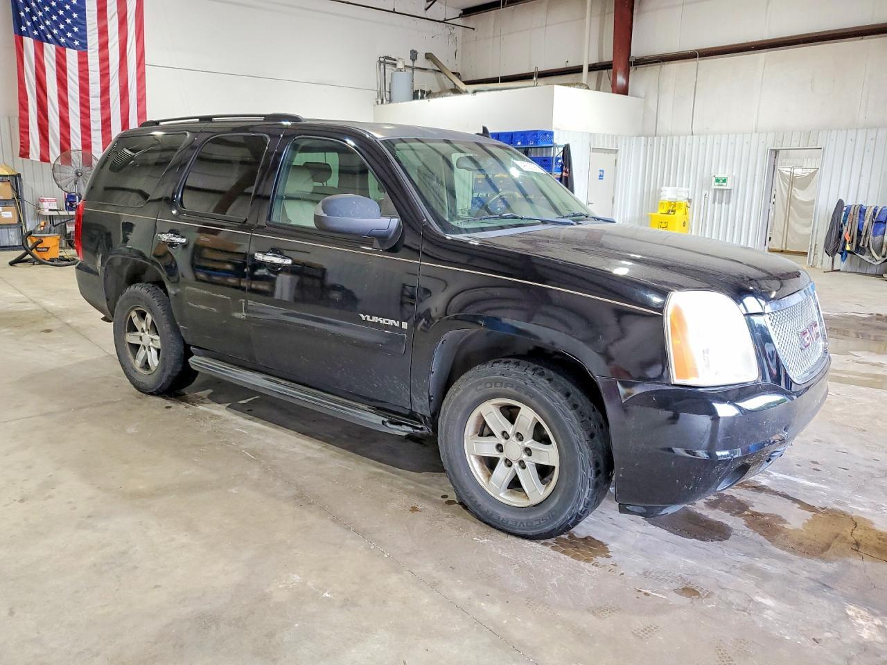 2008 GMC Yukon - Image 4