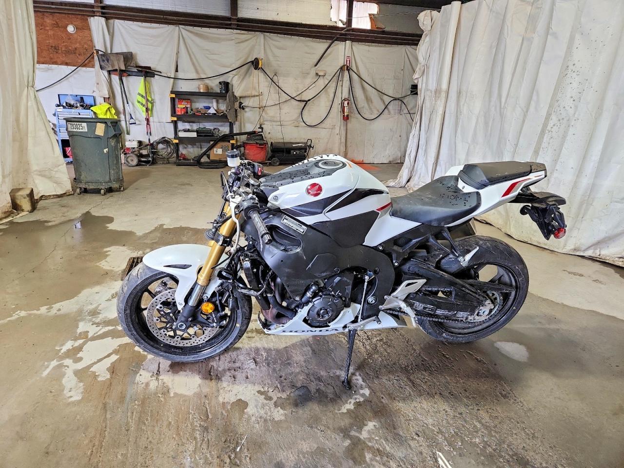 2026 Honda Cbr1000 Rr - Image 3