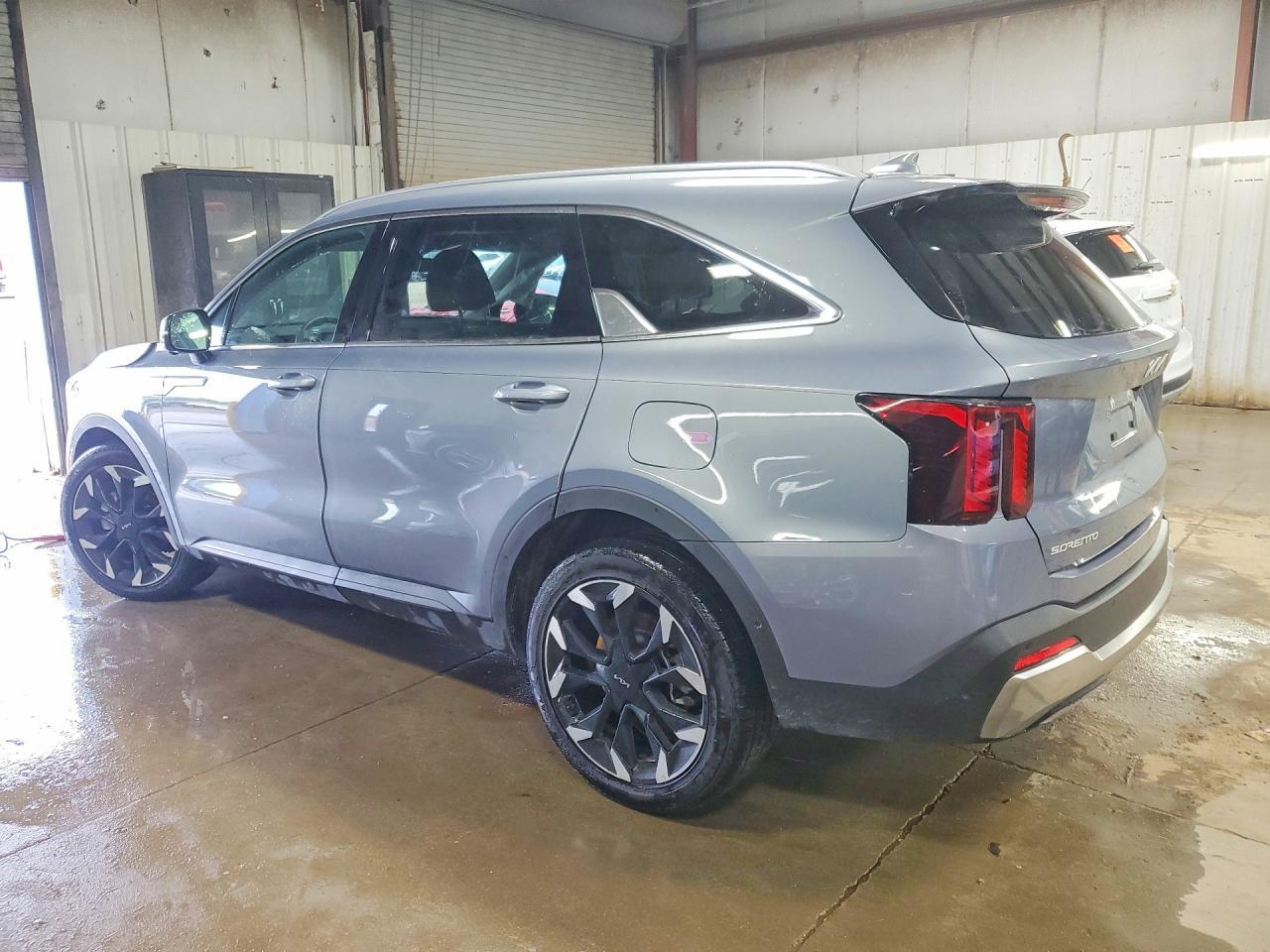 2025 Kia Sorento Sx - Фото 2
