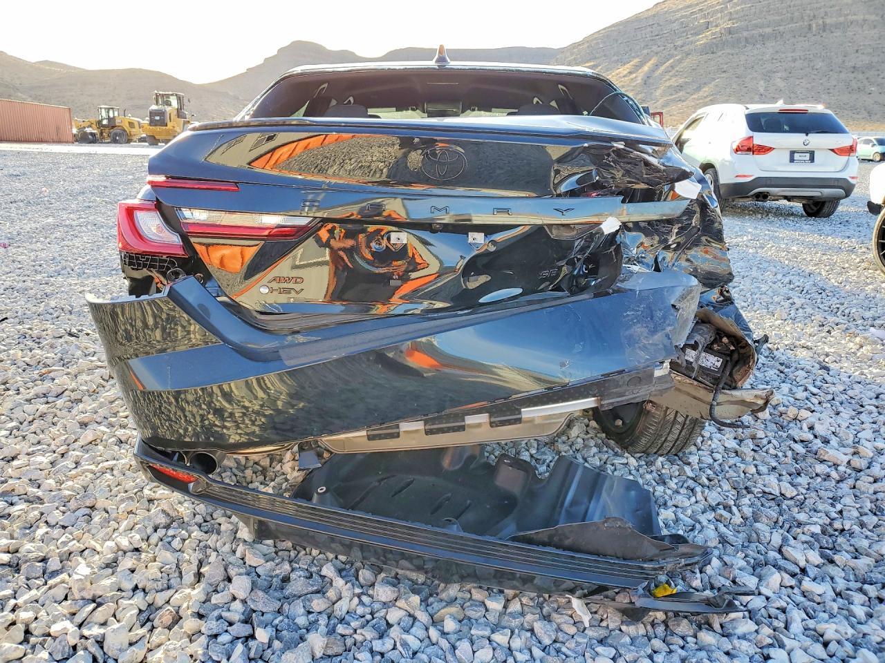 2026 Toyota Camry Nightshade - Фото 6