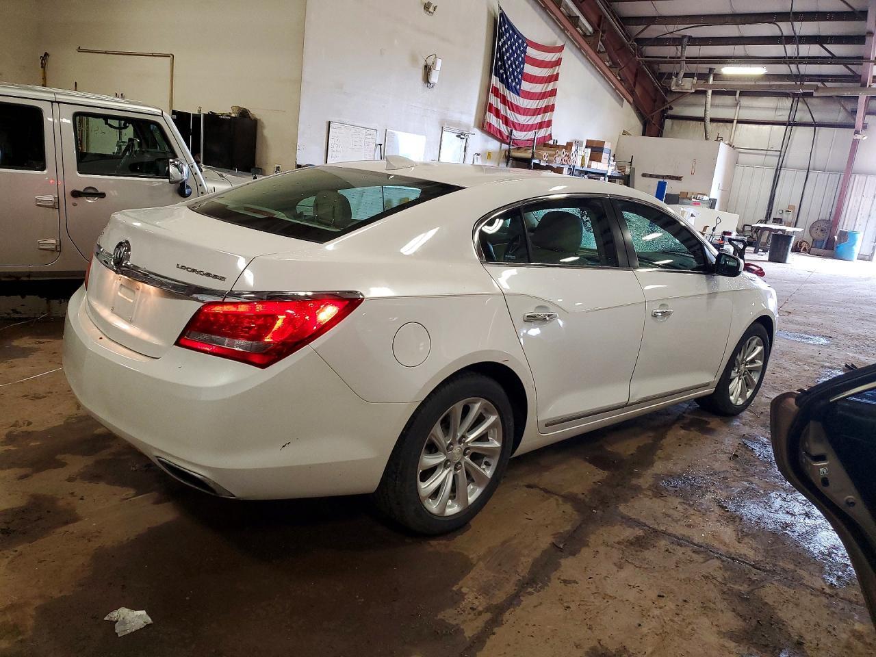 2015 Buick Lacrosse - Фото 3