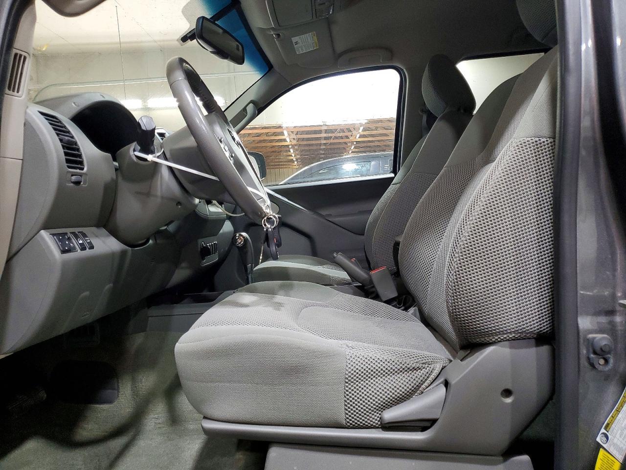 2016 Nissan Frontier Sv - Image 7