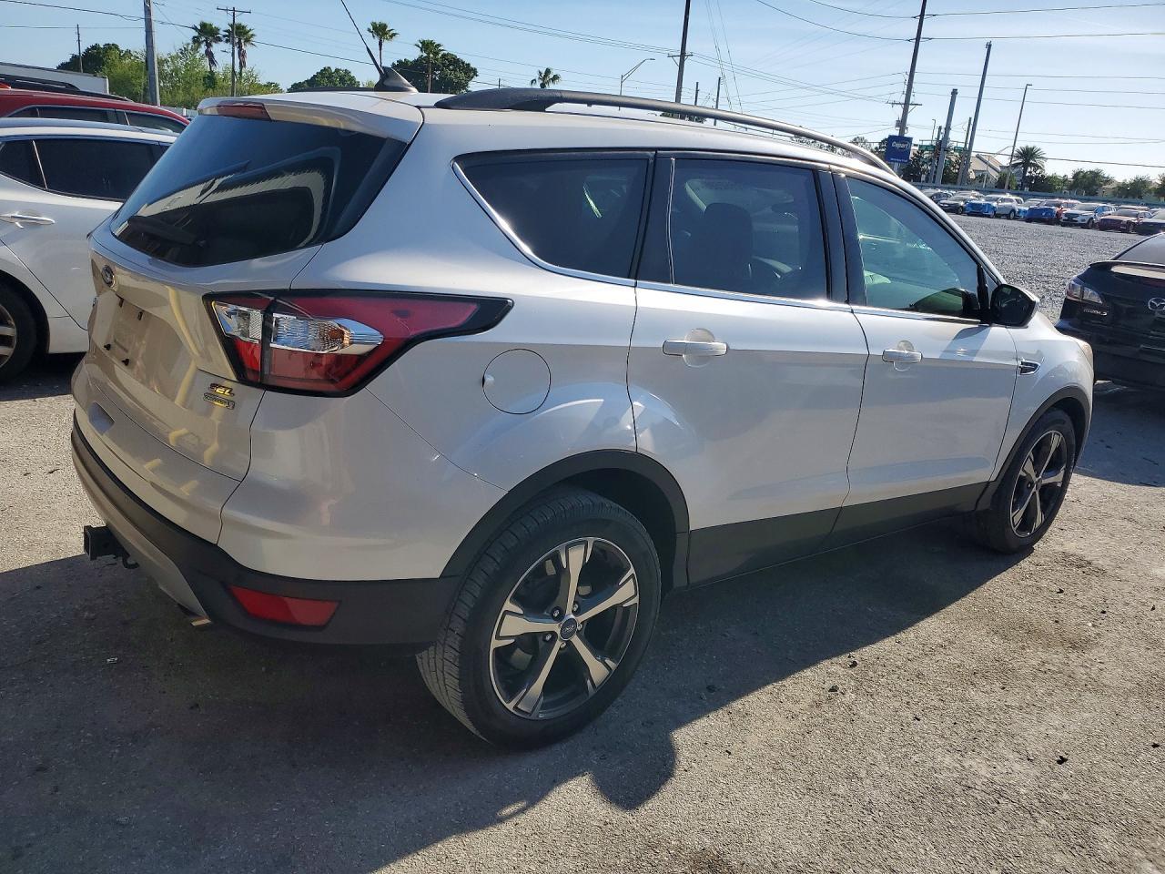 2018 Ford Escape Sel - Image 3