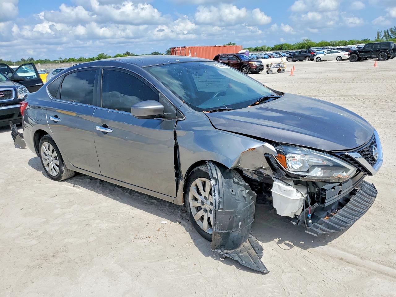 2019 Nissan Sentra S - Фото 4