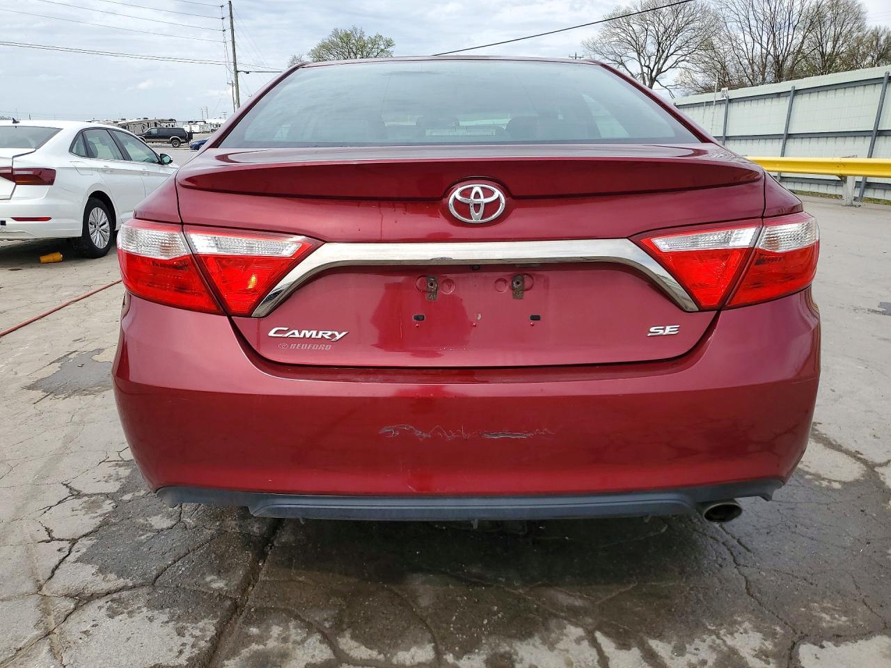 2017 Toyota Camry Se - Image 6