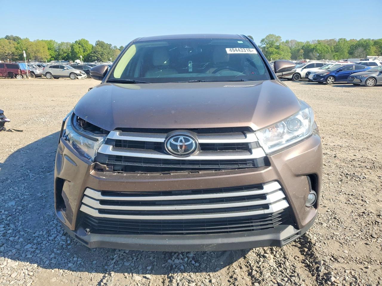 2019 Toyota Highlander Le Plus - Фото 5