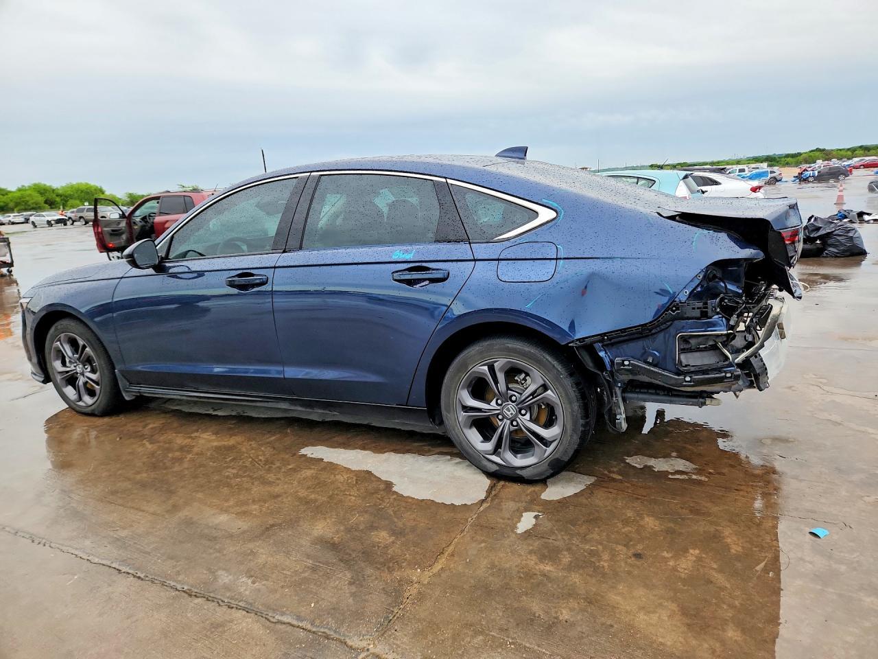2024 Honda Accord Hybrid Exl - Image 2