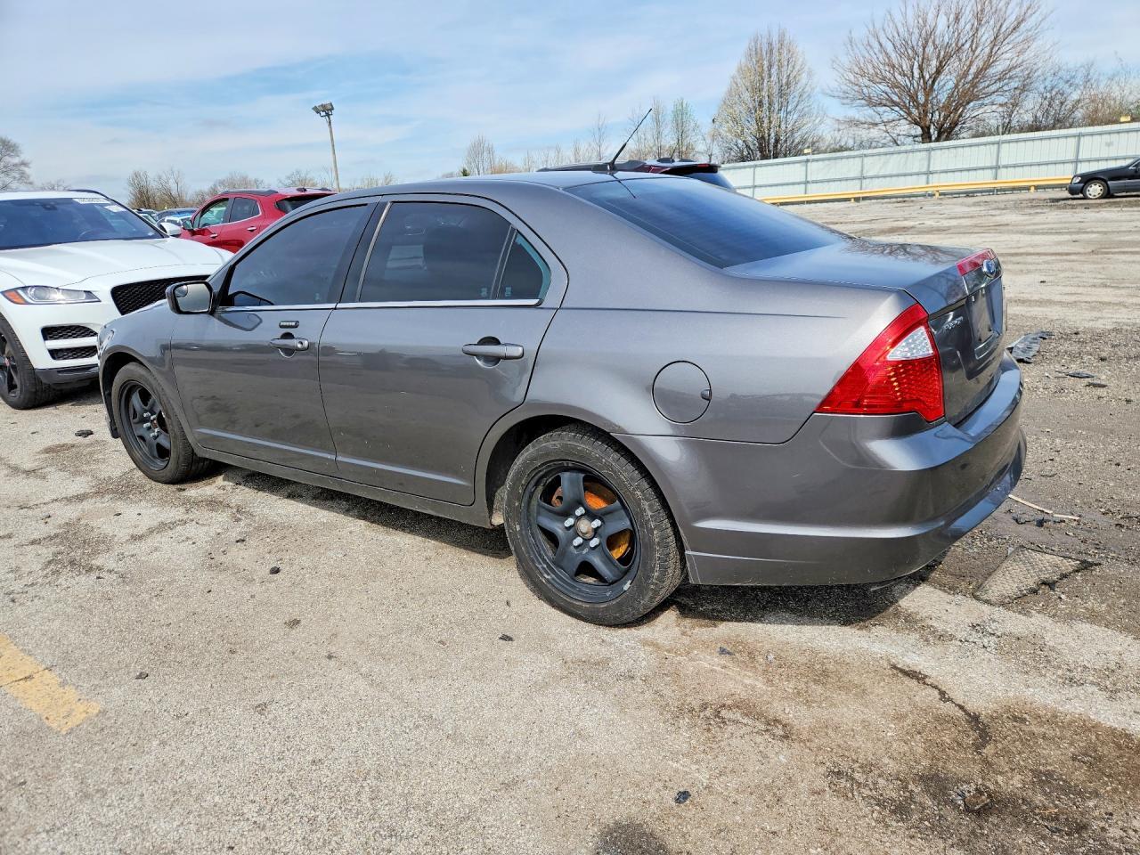 2011 Ford Fusion Se - Фото 2