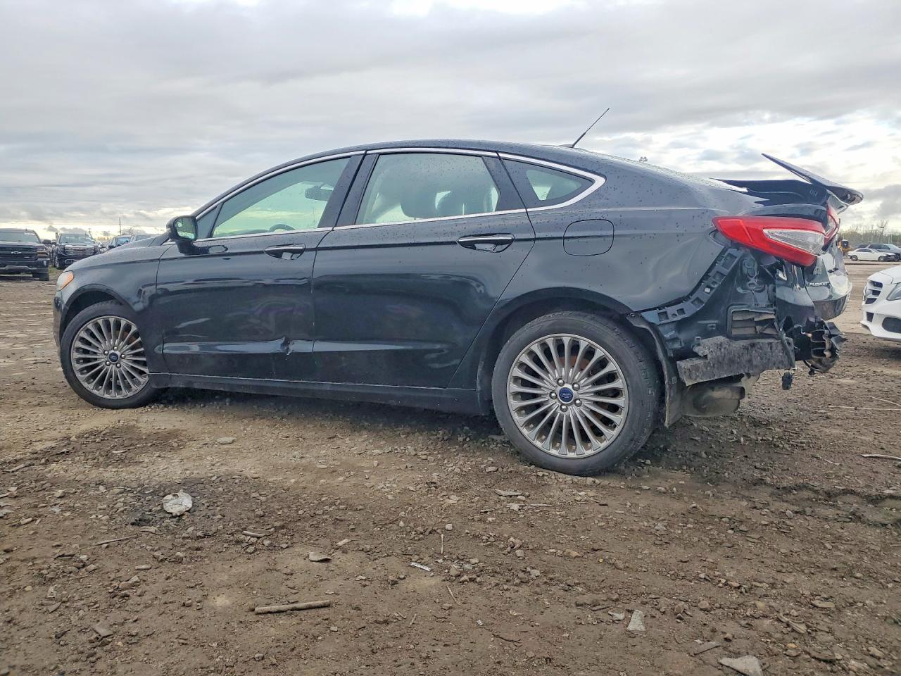 2016 Ford Fusion Titanium - Фото 2