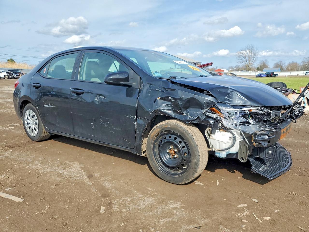2017 Toyota Corolla Le - Фото 4