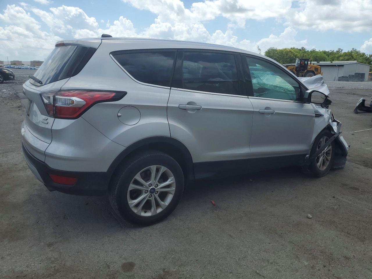 2017 Ford Escape Se - Фото 3