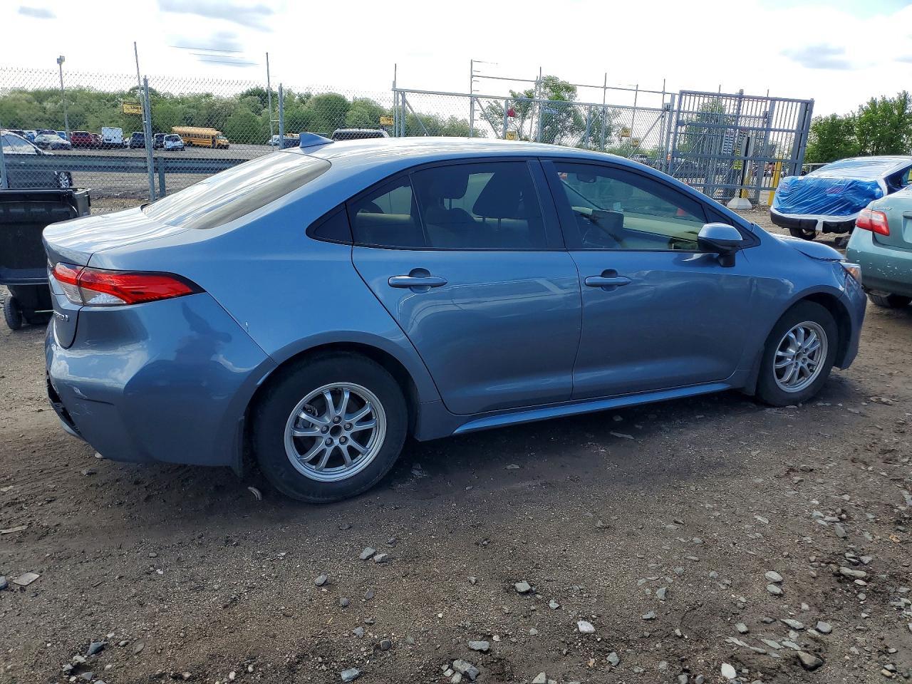 2022 Toyota Corolla Le - Image 3