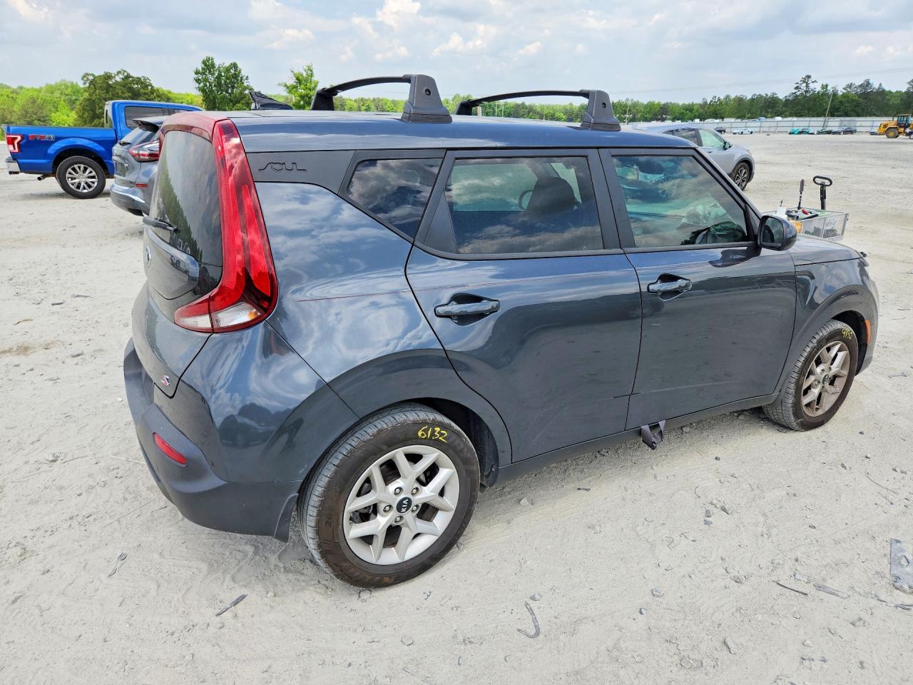 2021 Kia Soul S - Фото 3