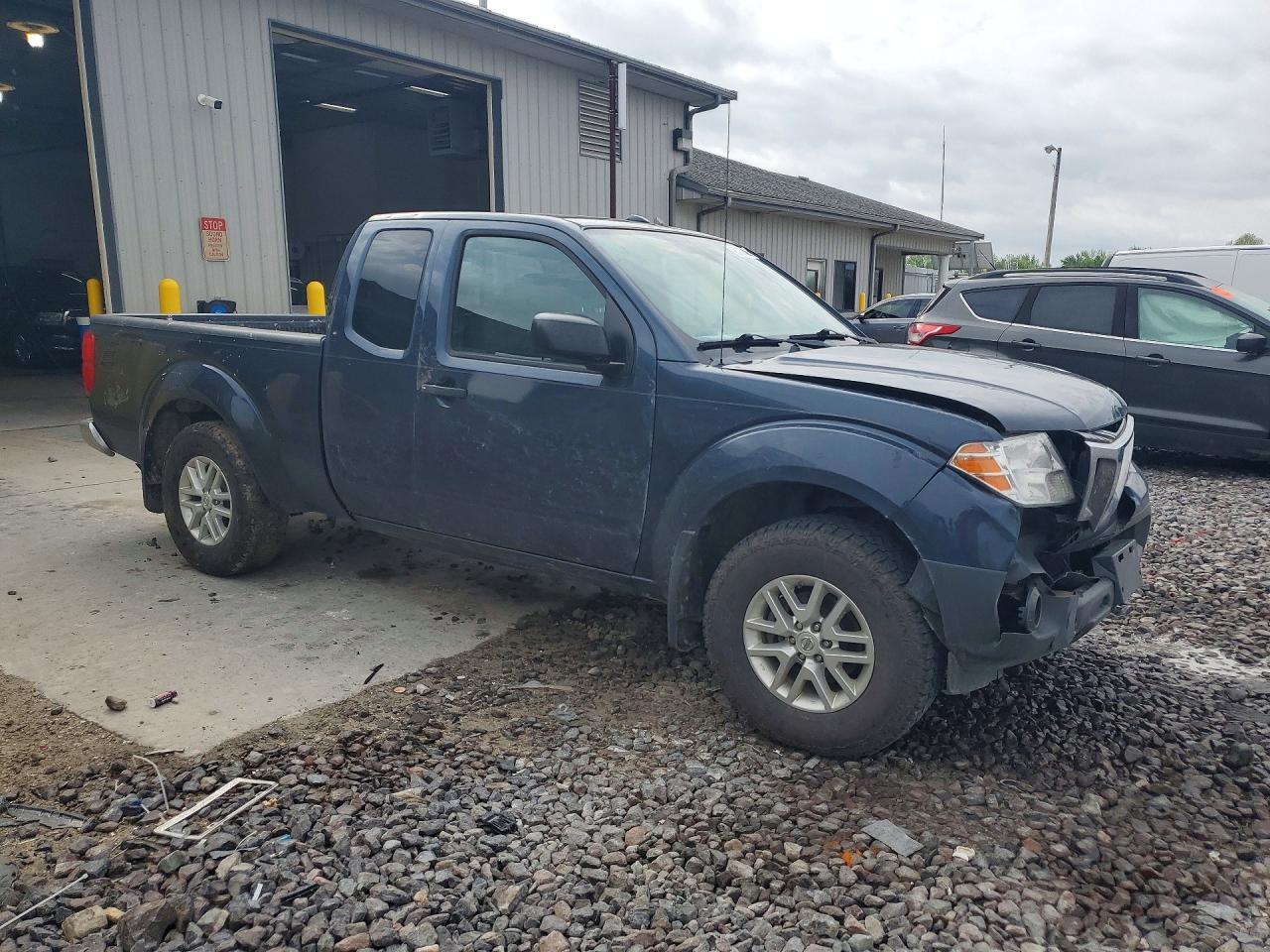2015 Nissan Frontier Sv V6 - Image 4
