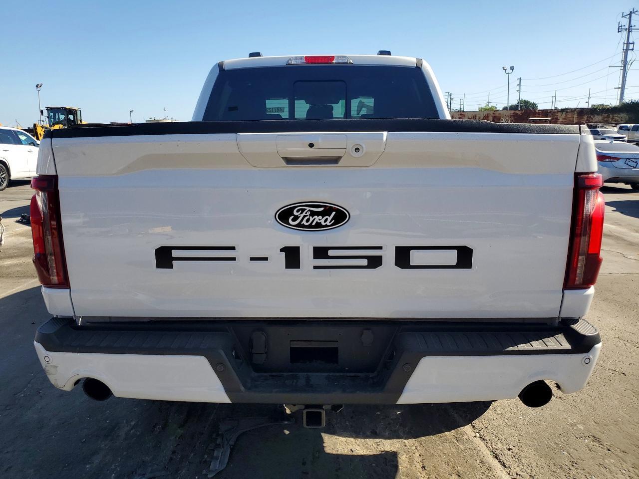 2025 Ford F150 Lariat - Image 6